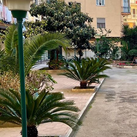 L'Angolo Del Sorriso Napoli Ngoại thất bức ảnh