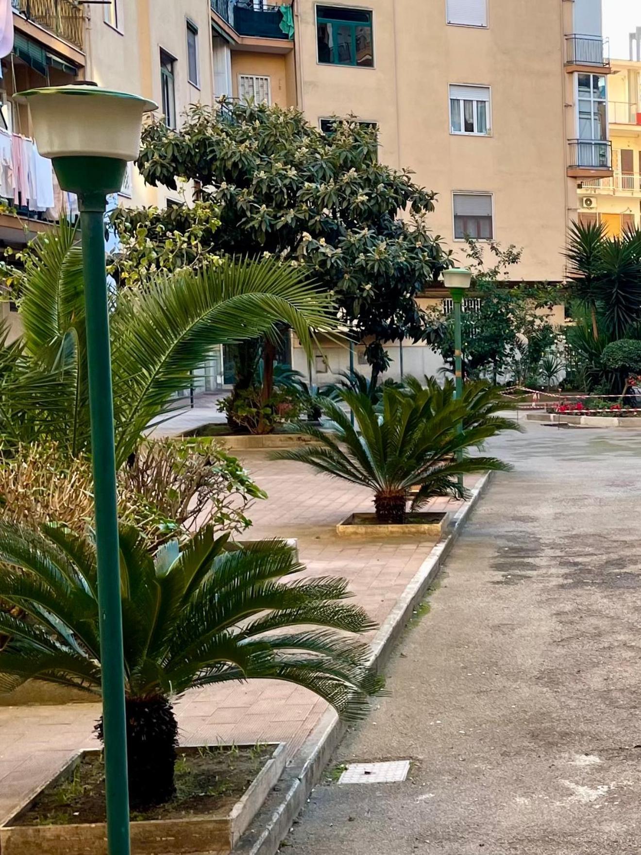 L'Angolo Del Sorriso Napoli Ngoại thất bức ảnh