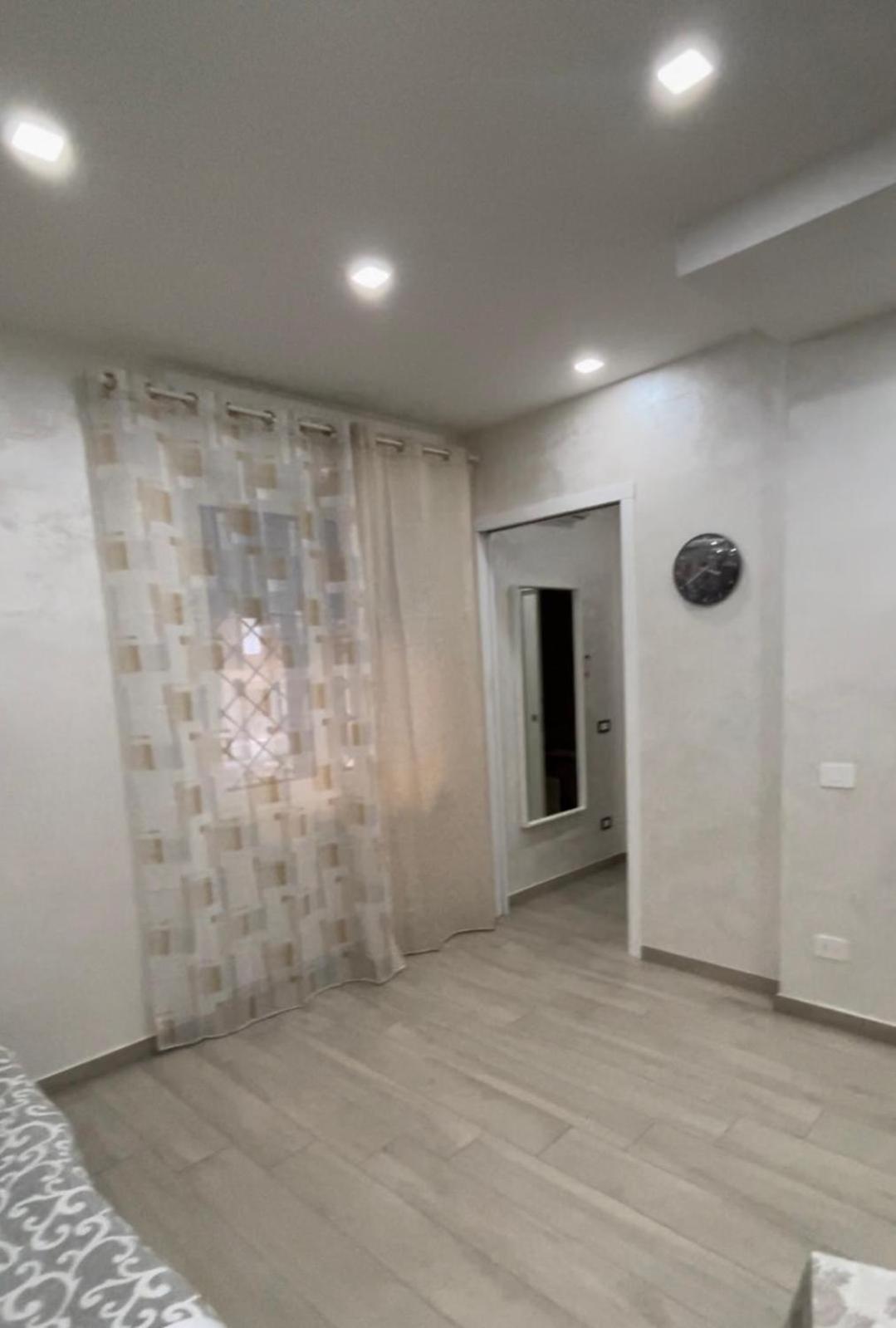 L'Angolo Del Sorriso Napoli Ngoại thất bức ảnh